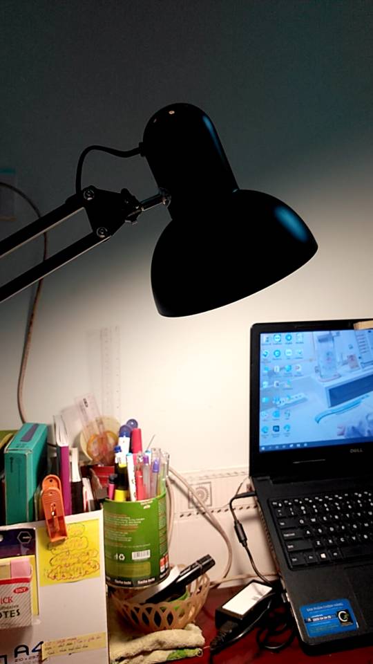Đèn Bàn Gấp Gọn PIXAR LED Chống Cận Kèm Kẹp - Thiết Kế Thông Minh, Nhiều Màu Sắc, Thay Thế Bóng Dễ Dàng