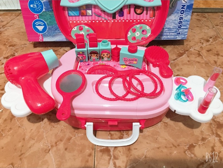 Hộp đồ chơi trang điểm Toys House 008-917 - Bộ trang điểm nhiều chi tiết cho bé, an toàn và sáng tạo, phát huy khả năng nghệ thuật