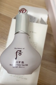 Kem Nền Chống Nắng Whoo Radiant White Sun BB SPF45/PA+++ - Trang Điểm Tự Nhiên, Che Khuyết Điểm, Bảo Vệ Da Mặt