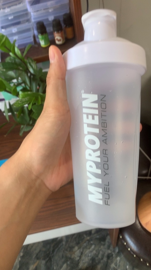 Bình Nước Thể Thao Myprotein Shaker 600ml - Lò Xo Lắc Chất Liệu ABS, Chống Rỉ, Tiện Lợi Cho Tập Gym và Thể Thao
