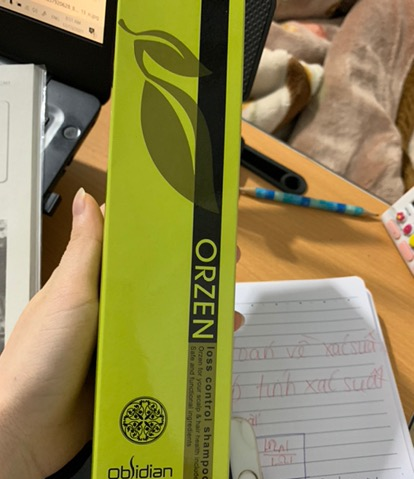 Dầu Gội Trị Gàu Orzen Hàn Quốc 320ml - Hỗ Trợ Ngăn Ngừa Vảy Nến Da Đầu Chiết Xuất Thiên Nhiên, Vitamin C Bổ Sung, Sạch Gàu