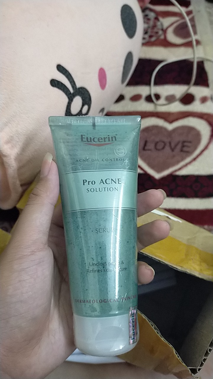 Gel Tẩy Tế Bào Chết Da Mụn Eucerin Pro Acne Scrub 100ml - Chăm Sóc Da Mụn Hiệu Quả, Ngăn Ngừa Mụn Đầu Đen, Làm Sạch Sâu Lỗ Chân Lông