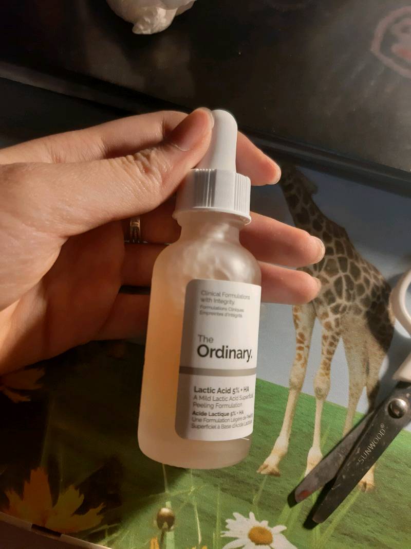 Serum The Ordinary Acid Lactic 5% + HA 30ml - Tẩy Da Chết, Cấp Nước, Làm Sáng Da, Giảm Nếp Nhăn, Dưỡng Ẩm Da Mịn Màng