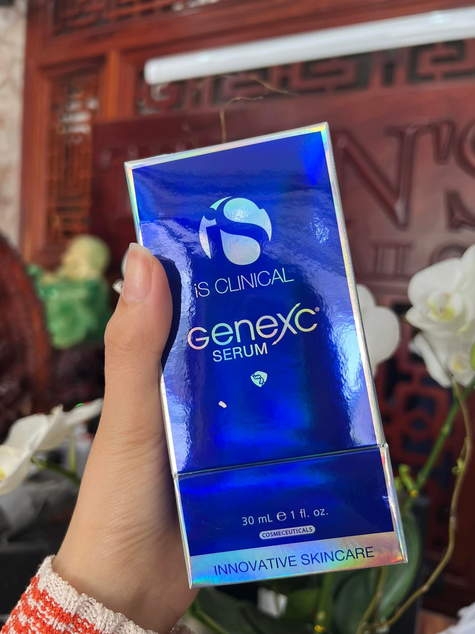 Serum Trẻ Hóa Sáng Da IS Clinical GeneXC 30ml - Dưỡng Trắng, Giảm Lão Hóa, Phù Hợp Với Mọi Loại Da