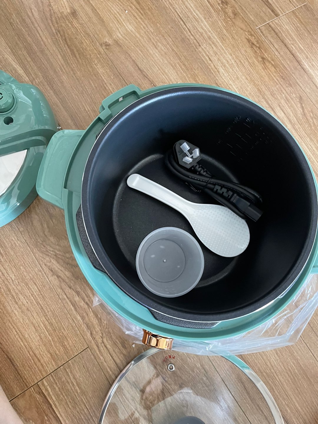 Nồi Áp Suất Điện Đa Năng AUX 4L - Thiết Kế Hiện Đại, Nấu Được Nhiều Món, Sang Trọng Màu Xanh Bóng Gold