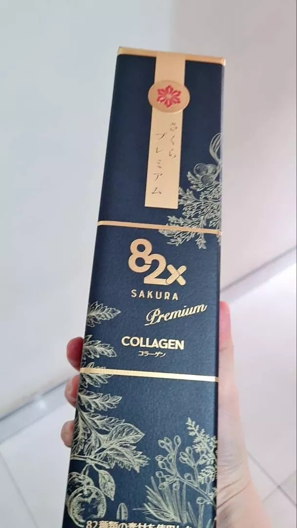 Nước Uống Collagen 82X Sakara Premium 500ml - Làm Đẹp Da, Chống Lão Hóa, Giúp Da Sáng Mịn - Hương Vị Trái Cây Nguyên Chất Nhật Bản