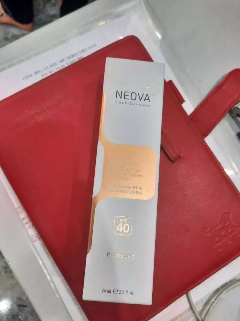 Kem Nền Chống Nắng Neova Damage Control Silc Sheer 2.0 SPF40 - Bảo Vệ Da Toàn Diện & Chống Nắng Không Dầu, Dành Cho Mọi Loại Da