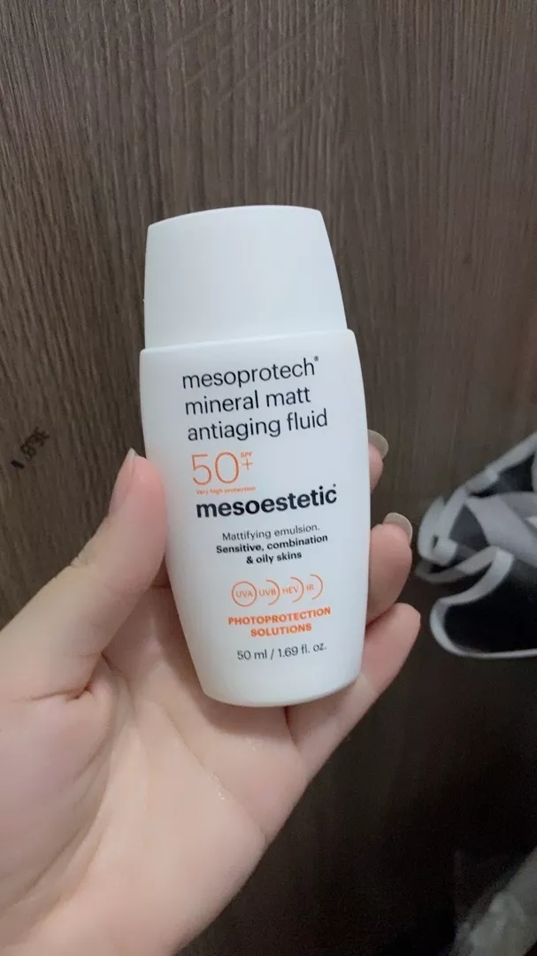 Kem Chống Nắng Mesoestetic Light Water Antiaging Veil SPF 50+ - Dưỡng Ẩm & Bảo Vệ Da Toàn Diện Chống UVA/UVB - 50ml