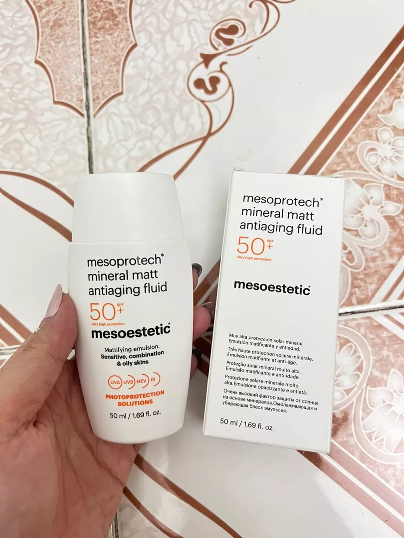 Kem Chống Nắng Mesoestetic Light Water Antiaging Veil SPF 50+ - Dưỡng Ẩm & Bảo Vệ Da Toàn Diện Chống UVA/UVB - 50ml