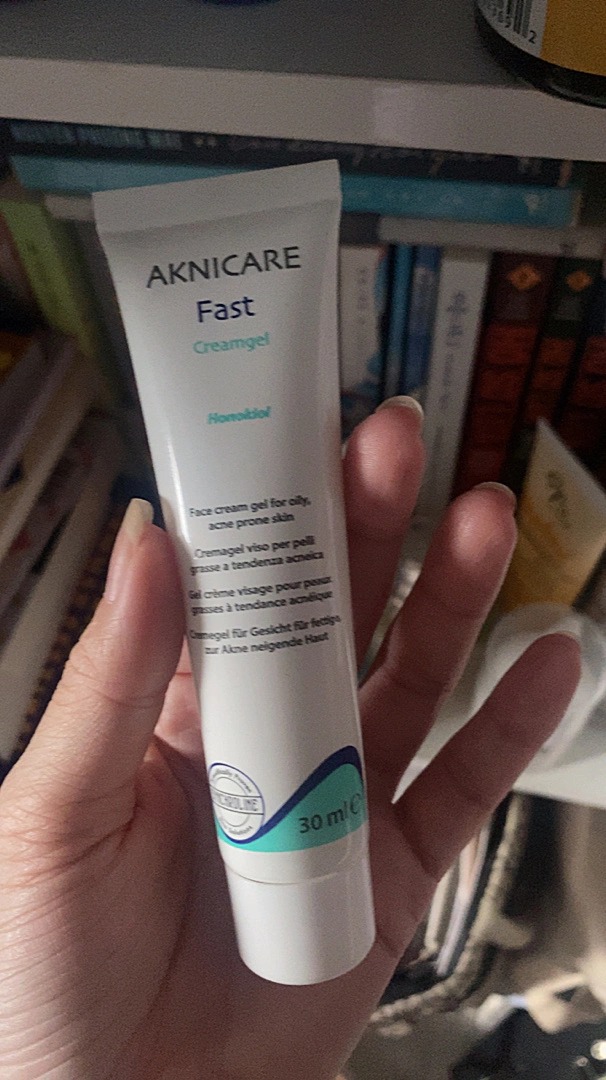 Kem Dưỡng Aknicare Fast Creamgel Giảm Nhờn Mụn - Chăm Sóc Da Mụn Hiệu Quả, Kiểm Soát Dầu và Làm Dịu Viêm Mụn 30ml