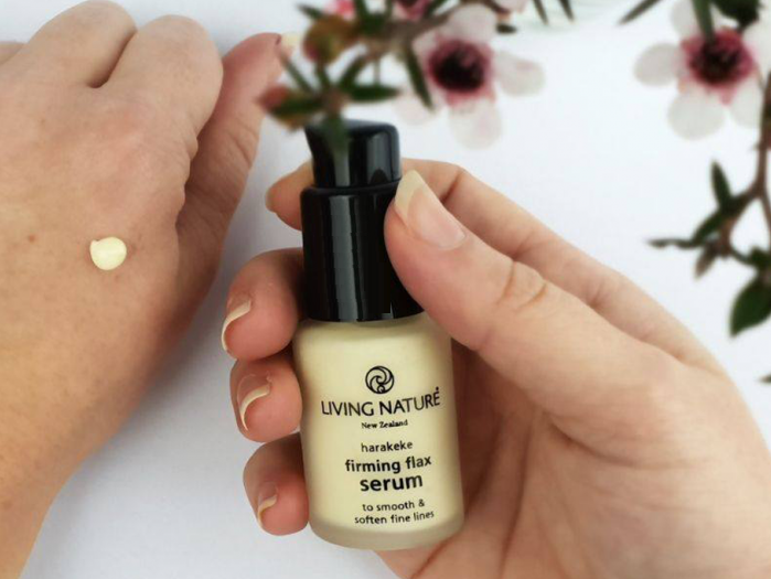 Serum Trẻ Hóa Săn Chắc Da Living Nature Firming Flax 13ml - Chống Lão Hóa, Cải Thiện Độ Ẩm, Làm Mờ Nếp Nhăn, Dưỡng Da Mượt Mà