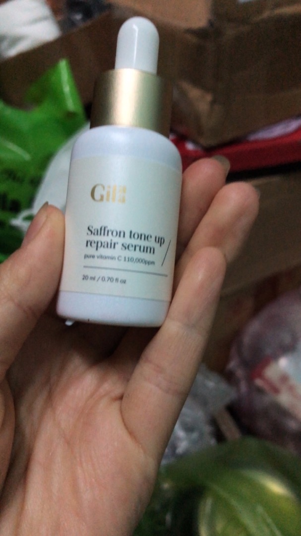 Bộ đôi serum và kem dưỡng sạc nước Gilaa Saffron - Dưỡng trắng, cấp ẩm, nuôi dưỡng da hiệu quả, được chứng nhận KFDA, 20ml + 300g