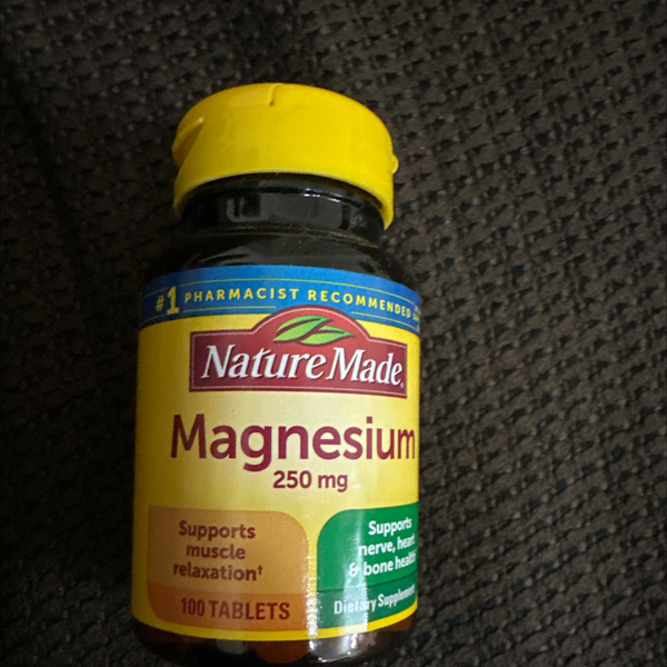 Viên uống bổ sung magie Nature Made 250mg - Hỗ trợ sức khỏe tim mạch, xương chắc khỏe và giảm mệt mỏi cho người lớn