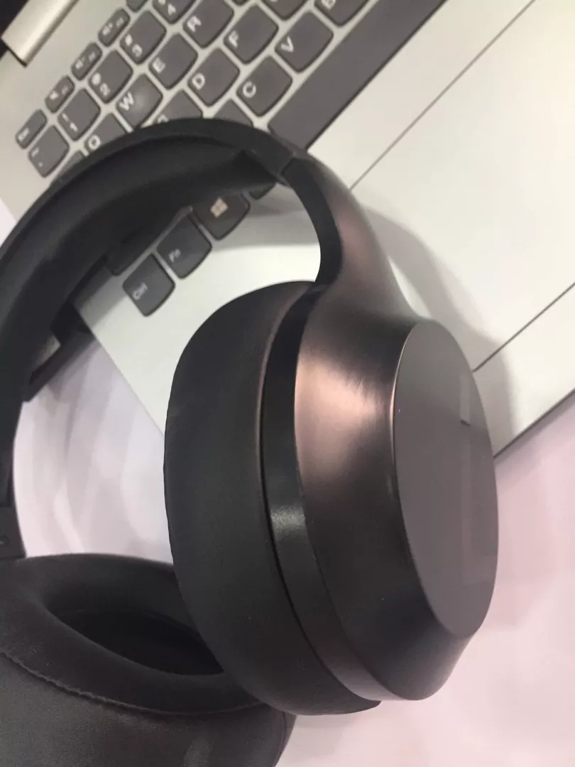 Tai nghe Bluetooth chụp tai Remax RB-660HB - Thiết kế trẻ trung, âm thanh sắc nét, kết nối Bluetooth 5.0, thời gian sử dụng lên đến 12 giờ