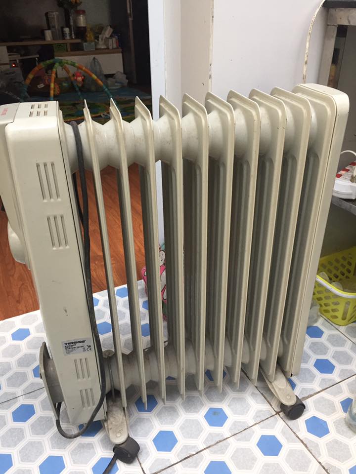 Máy Sưởi Dầu Tiross TS924 - 11 Thanh Nhiệt, Sưởi Ấm Hiệu Quả, Không Đốt Oxy, Thích Hợp Cho Gia Đình Có Trẻ Nhỏ và Người Già