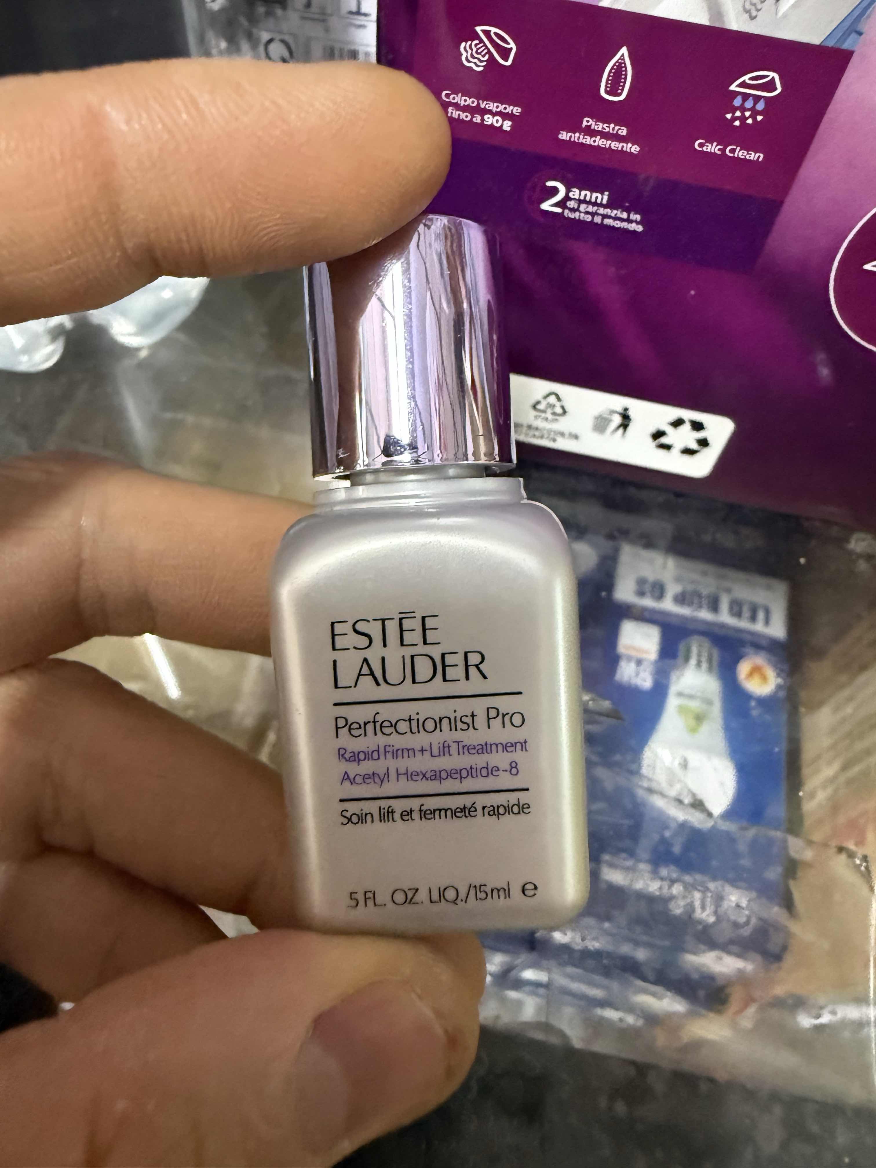 Tinh Chất Dưỡng Trắng Estee Lauder Perfectionist Vitamin C 15ml - Giúp Sáng Da, Giảm Nếp Nhăn và Lão Hóa, Dưỡng Ẩm Hiệu Quả