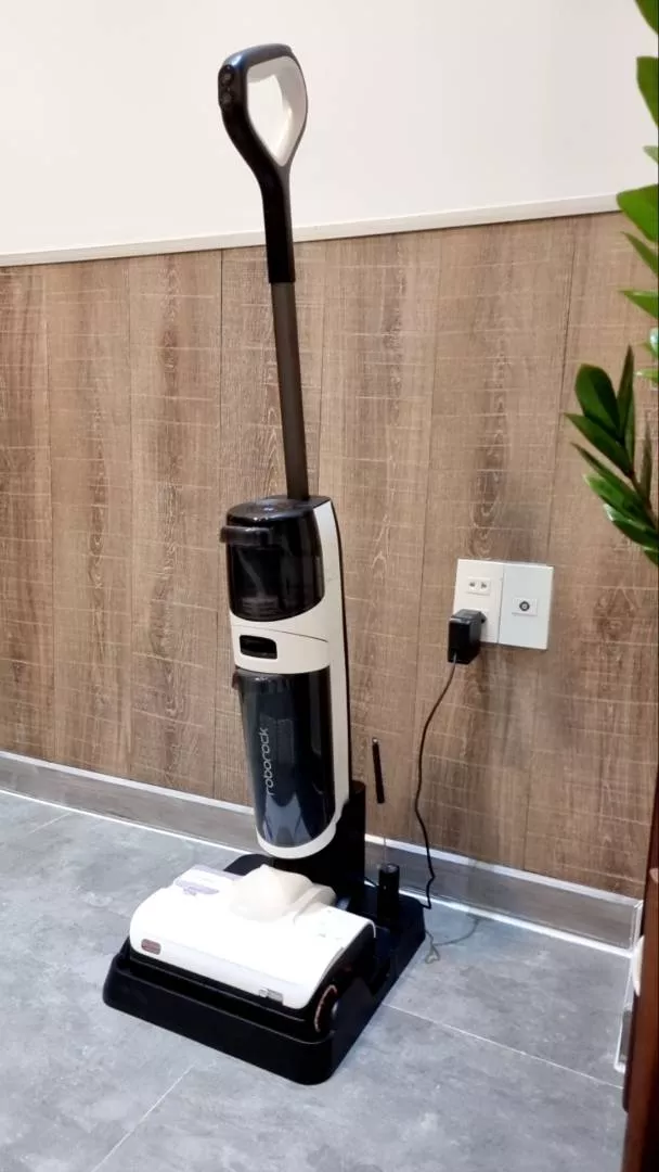 Máy Hút Bụi Lau Nhà Khô Ướt Cầm Tay Xiaomi Roborock Dyad Pro - Lực Hút 17.000Pa, Thiết Kế Hiện Đại, Lau Sạch Gấp Đôi, Pin 40 Phút