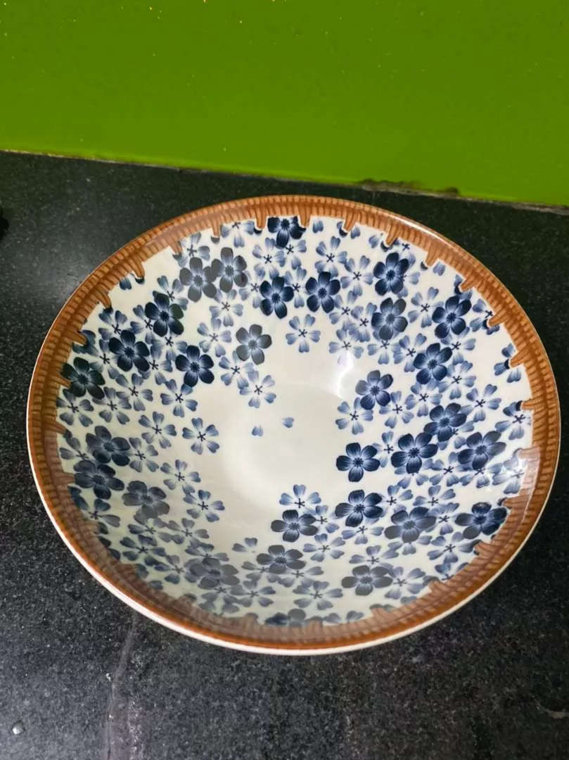 Bát Gốm Sứ Cao Cấp Viền Mây Kiểu Nón - Họa Tiết Độc Đáo, Chịu Nhiệt, Dùng Trong Lò Vi Sóng - Sản Phẩm Bát Tràng Chính Hãng