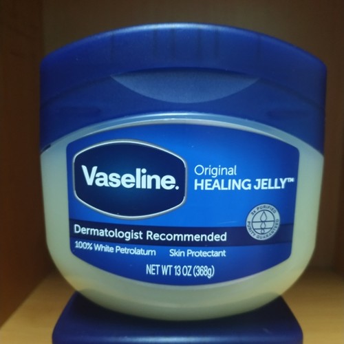 Kem Dưỡng Ẩm Vaseline Original Protecting Jelly 49g - Chống Nẻ, Giữ Ẩm Da Khô, Hỗ Trợ Làm Lành Vết Thương, Dành Cho Mọi Loại Da