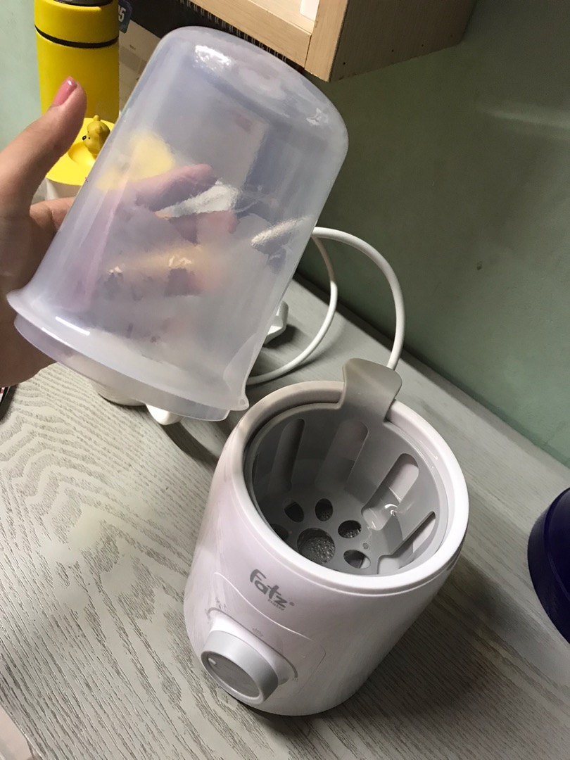 Máy hâm sữa và tiệt trùng Fatzbaby Mono 6 FB3001TN - 4 chức năng, tiết kiệm điện, thiết kế thông minh, phù hợp với mọi loại bình sữa.