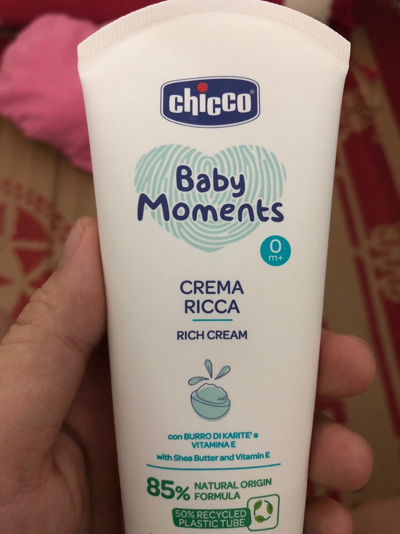 Kem Dưỡng Ẩm Chicco Rich Cream 100ml - Dưỡng Da Mềm Mịn, Chứa Omega và Vitamin E, An Toàn Cho Trẻ Sơ Sinh