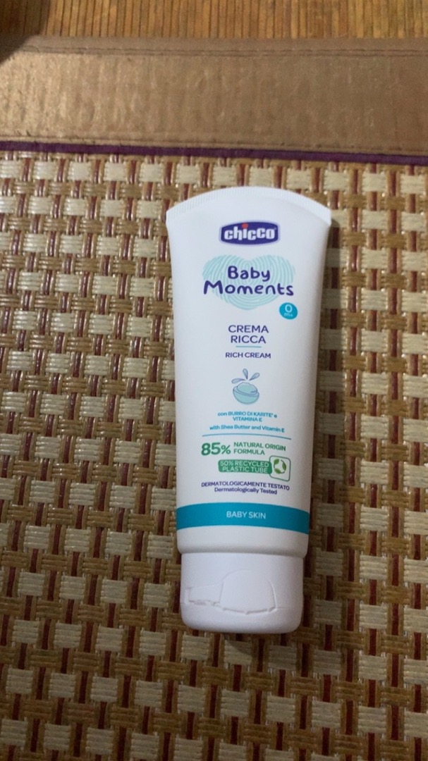 Kem Dưỡng Ẩm Chicco Rich Cream 100ml - Dưỡng Da Mềm Mịn, Chứa Omega và Vitamin E, An Toàn Cho Trẻ Sơ Sinh