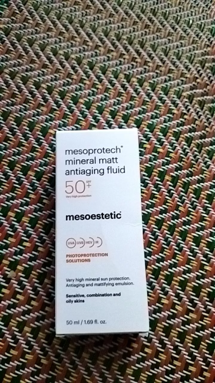 Kem Chống Nắng Mesoestetic Mineral Matt Antiaging Fluid SPF50+ - Dưỡng Da, Chống Nắng Hiệu Quả Cho Da Dầu, Nhạy Cảm, Không Bí Da 50ml