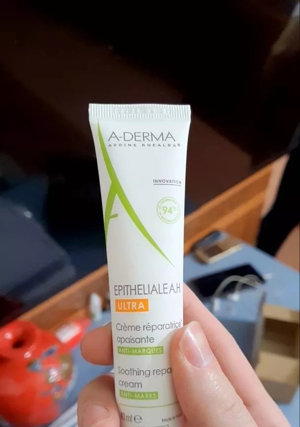 Kem Dưỡng Aderma Epitheliale A.H Ultra 40ml - Hỗ Trợ Phục Hồi Da, Giảm Sẹo, Dưỡng Ẩm, Làm Dịu Sau Tổn Thương