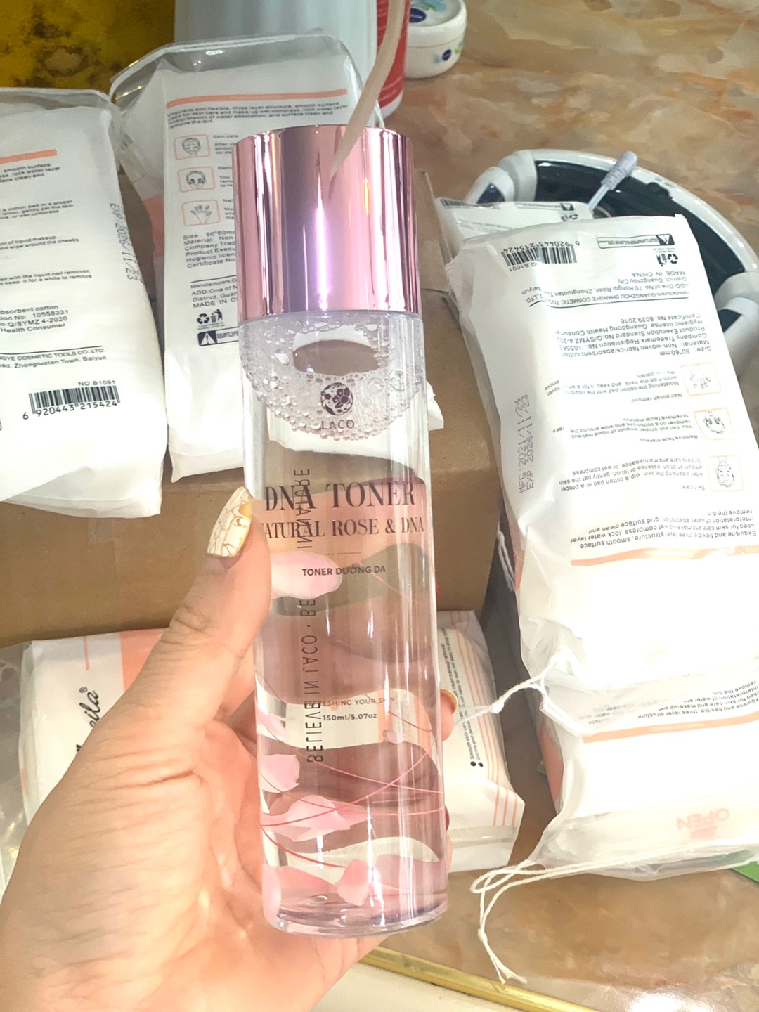Nước hoa hồng DNA Toner Laco chiết xuất cá hồi - Dưỡng ẩm gấp 3 lần, cân bằng pH, làm chậm lão hóa, phù hợp với mọi loại da