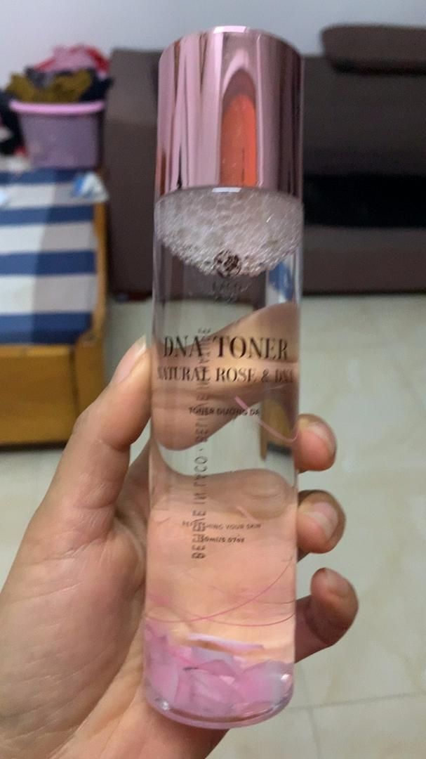 Nước hoa hồng DNA Toner Laco chiết xuất cá hồi - Dưỡng ẩm gấp 3 lần, cân bằng pH, làm chậm lão hóa, phù hợp với mọi loại da