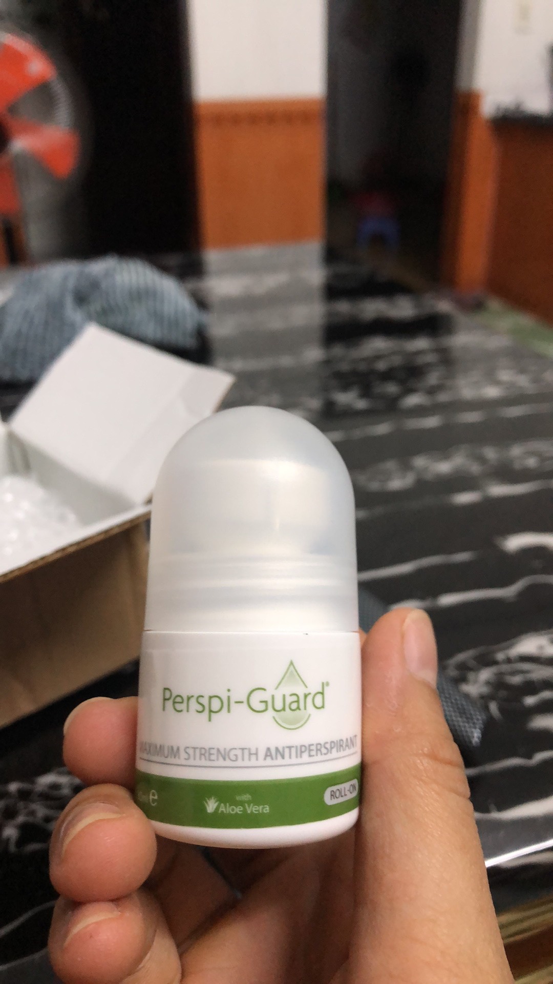 Lăn Khử Mùi Perspi-Guard 30ml - Ngăn Tiết Mồ Hôi Hiệu Quả, Chiết Xuất Lô Hội và Muối Alcloxa, Thoải Mái Dùng Cho Cả Nam Nữ
