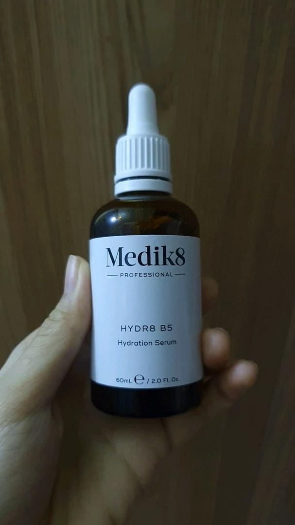 Serum Medik8 Hydr8 B5 60ml - Cấp Ẩm, Phục Hồi & Tái Tạo Da, Giảm Mụn, Kiểm Soát Dầu Thừa, Chăm Sóc Da Nhạy Cảm Hàng Đầu