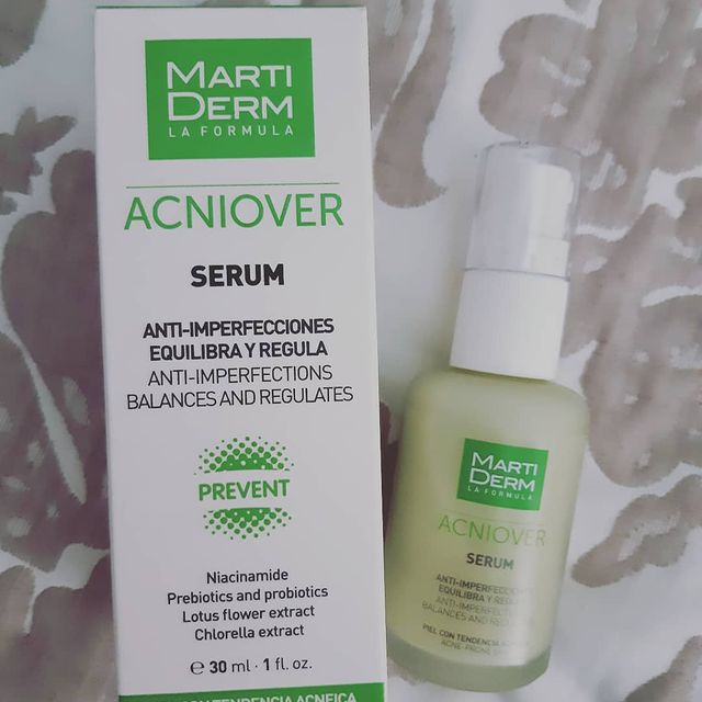 Serum MartiDerm Acniover 30ml - Hỗ trợ giảm mụn, kiểm soát dầu, làm sáng da, giảm thâm cho da dầu mụn hiệu quả