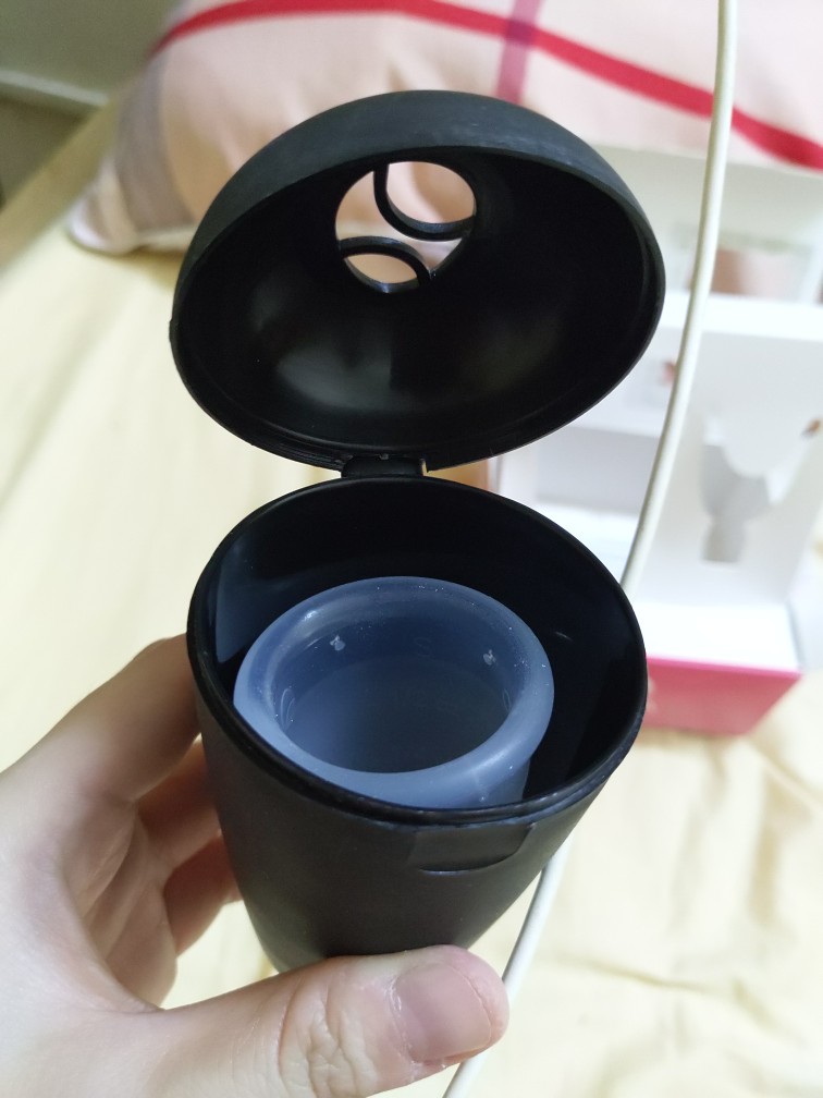 Cốc nguyệt san Ovacup USA silicone mềm chống tràn - An toàn, thoải mái cho phụ nữ trong những ngày kinh nguyệt, đạt chuẩn FDA Mỹ