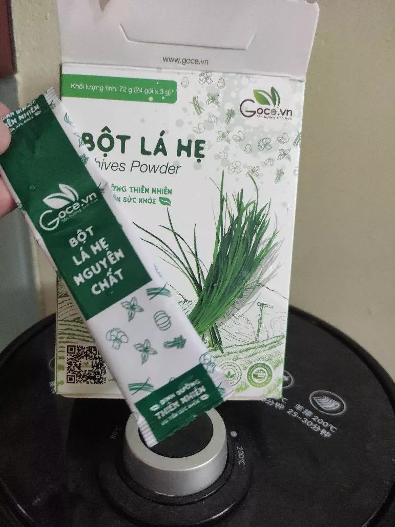 Bột lá hẹ Goce sấy khô 100% nguyên chất - Thực phẩm bổ sung giàu chất xơ, hỗ trợ tiêu hóa và giảm táo bón, tiện lợi 24 gói nhỏ.