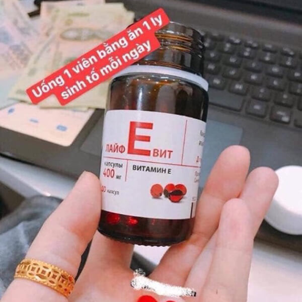 Viên Uống Vitamin E Đỏ Nga Mirrolla 270mg Hộp 30 Viên - Dưỡng Da, Khắc Phục Lão Hóa, Giúp Da Mịn Màng, Hàng Chính Hãng