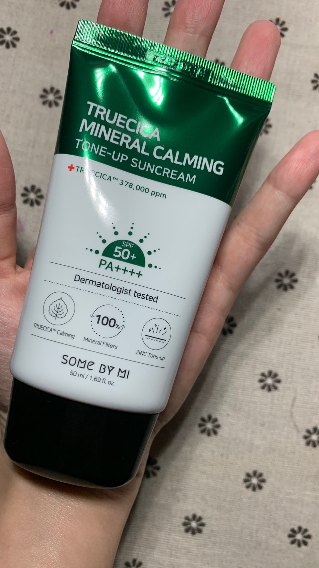 Kem Chống Nắng Some By Mi Truecica Mineral 100 SPF50+ PA++++ - Dưỡng Sáng Da, Giảm Nếp Nhăn, Phù Hợp Với Da Nhạy Cảm
