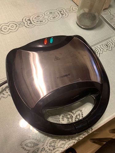 Máy Kẹp Nướng Bánh Mỳ Tiross TS9653 - Đa Chức Năng 1600W, 5 Mức Nhiệt Độ, Chống Dính, Nướng Thịt & Bánh Sandwich, Màu Sắc Đen, Cam, Ghi