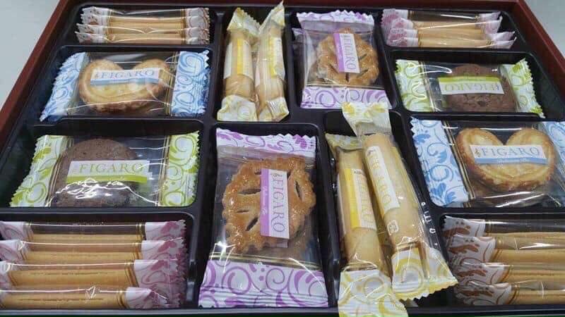 Bánh Quy Cao Cấp San Figaro Nhật Bản - Hộp 46 Chiếc Với 5 Hương Vị Đặc Trưng - Món Quà Sang Trọng Và Tuyệt Hảo