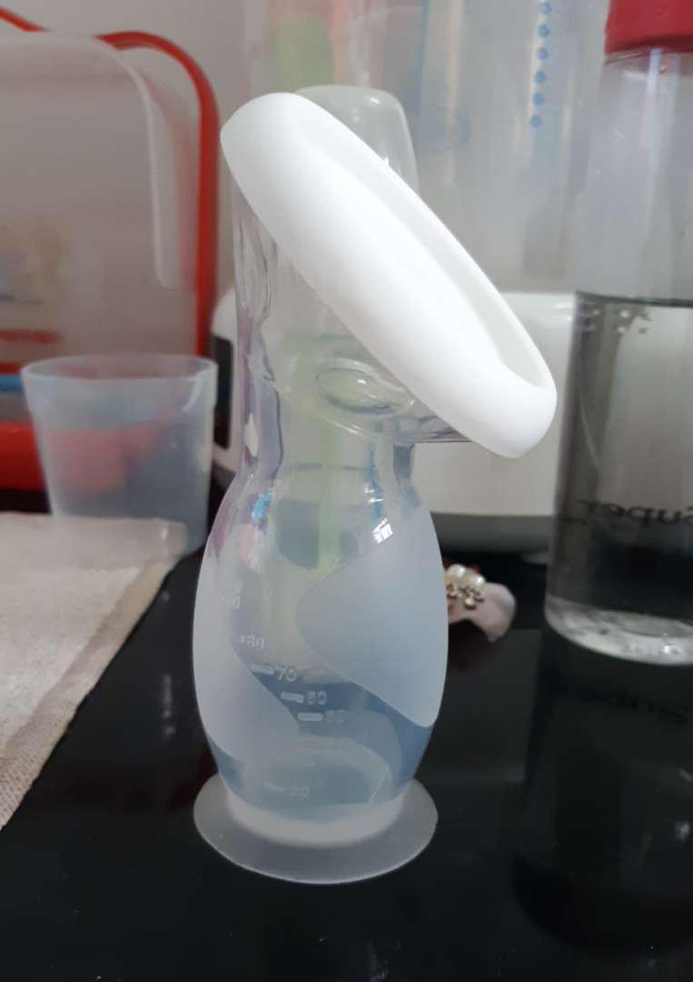 Cốc hứng sữa Silicon Inbear IBC-7100 Có Vạch Chia Dung Tích, Thiết Kế Tiện Lợi Dùng Với Máy Tiệt Trùng - An Toàn Cho Bé Yêu