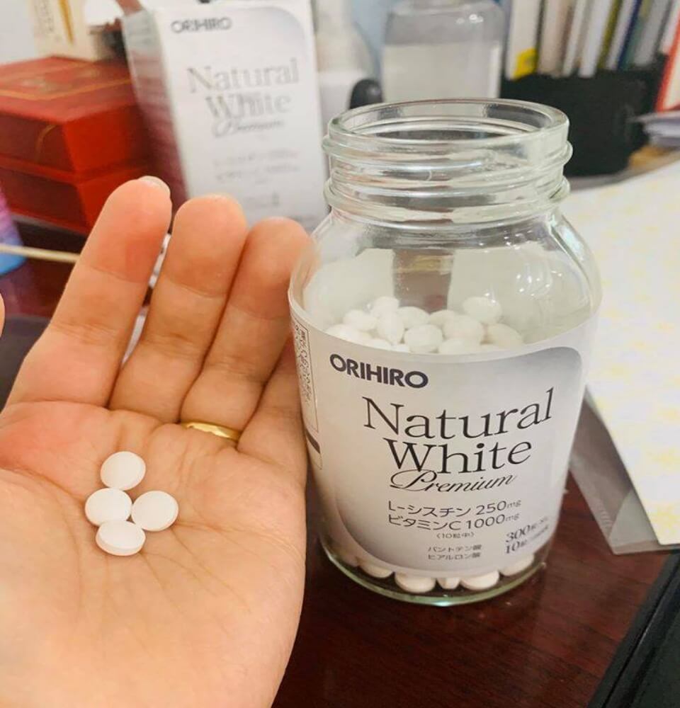 Viên uống trắng da Natural White Premium Orihiro Nhật Bản - Hỗ trợ làm trắng da, mờ vết nám, tàn nhang hiệu quả với vitamin C, L-Cystine