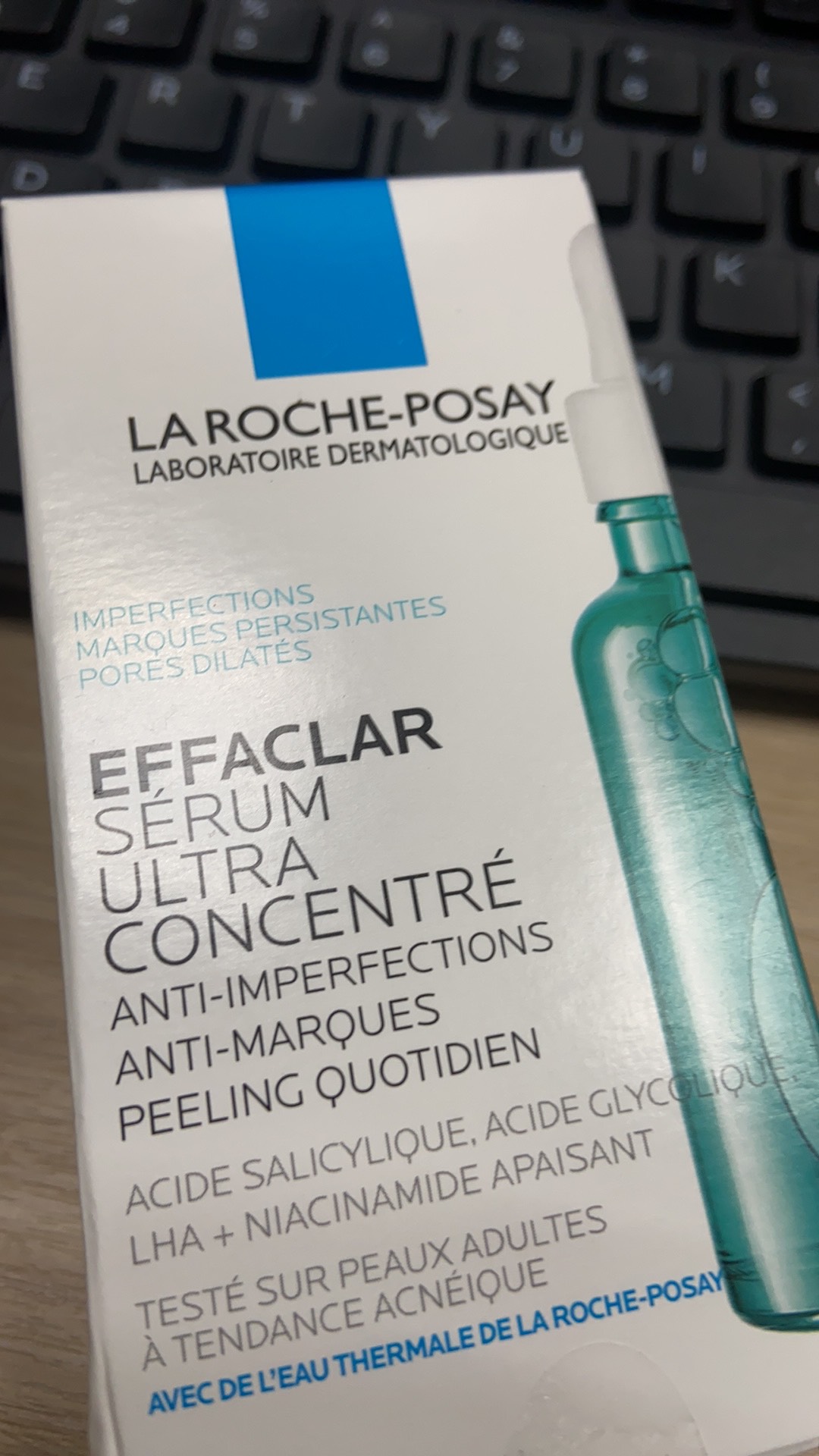 Serum Tái Tạo Da Mụn La Roche Posay Effaclar Ultra Concentre 30ml - Giúp Cải Thiện Độ Sáng và Lỗ Chân Lông Cho Da Nhờn Mụn
