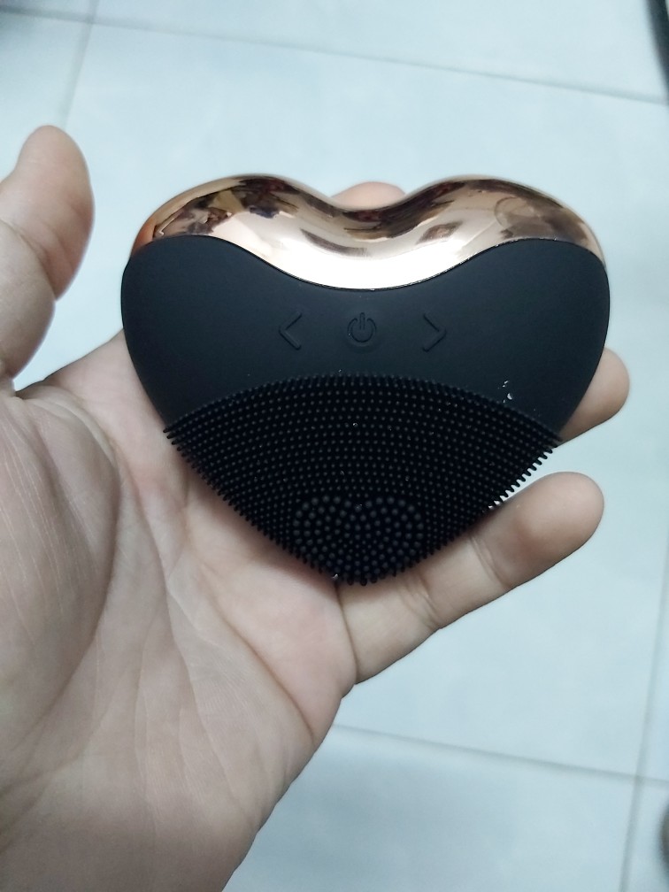 Máy Rửa Mặt Laco Luxury Thế Hệ Mới - Thiết Kế Ergonomic, Rung Massage, Chống Nước IPX7, Sạc Tiện Lợi, Tăng Cường Dưỡng Da