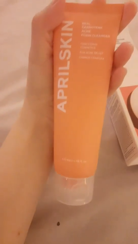 Sữa Rửa Mặt April Skin Carrot Acne Foam Cleanser 120ml - Ngừa Mụn, Sáng Da, Chiết Xuất Cà Rốt, Dưỡng Da Sạch Sâu
