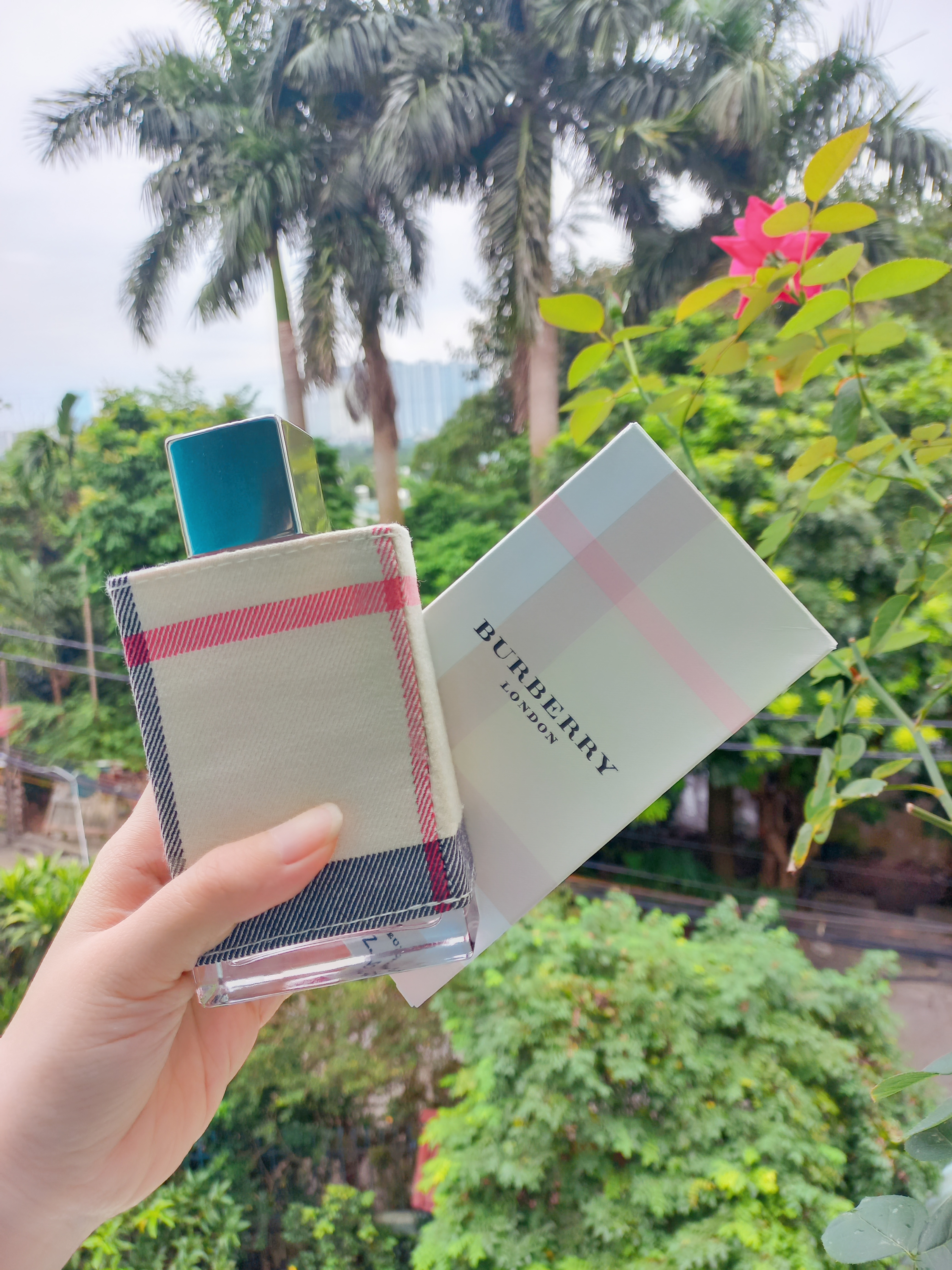Nước Hoa Nữ Burberry London Dịu Dàng Gợi Cảm - Hương Hoa Cổ Điển Sang Trọng, Chiết và Full Size