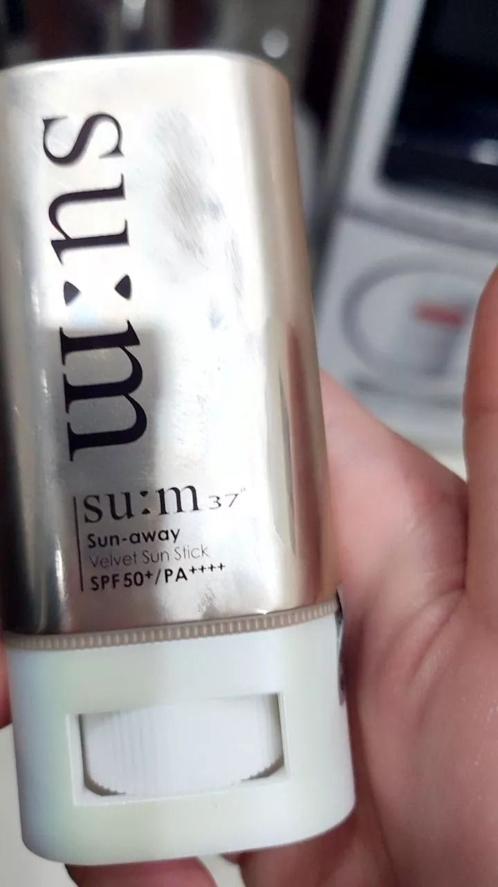 Kem Chống Nắng Su:m37 Sun-away Velvet Sun Stick SPF50+ - Không Bóng Nhờn, Cải Thiện Kết Cấu Da, Dạng Thỏi Tiện Dụng 18g
