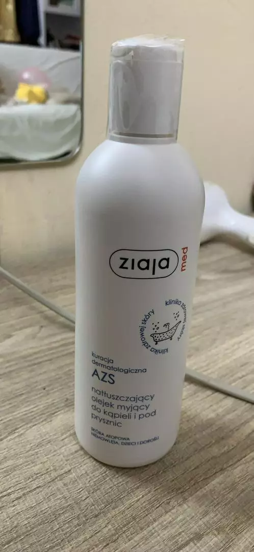 Dầu Tắm Dịu Nhẹ Ziaja Med Atopy AZS - Sạch Nhẹ Nhàng & Dưỡng Ẩm Da Mềm Mại, Phù Hợp Cho Da Khô & Kích Ứng, 270ml