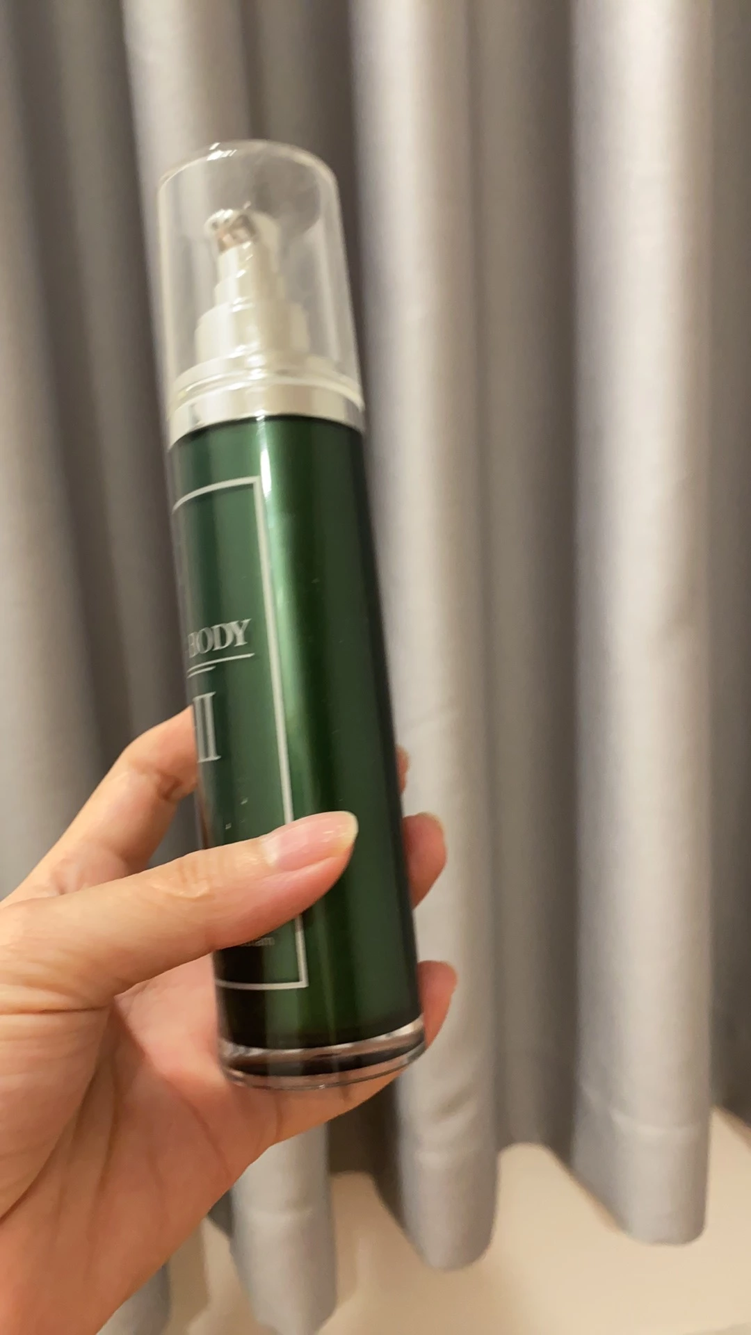 Tinh Dầu Giảm Mỡ Thừa Body SB-II - Chiết Xuất Tự Nhiên Từ Gừng, Quế và Nghệ - Dạng Xịt Tiện Lợi Cho Cơ Thể Thon Gọn, Săn Chắc