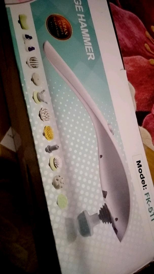 Máy massage cầm tay Fuki Japan FK-511 - 11 đầu massage chuyên dụng, món quà tuyệt vời cho sức khỏe và thư giãn tại nhà