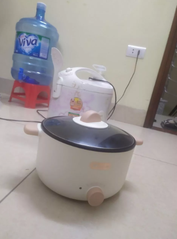 Nồi điện đa năng Bear DRG-D30T3 800W - Nấu Lẩu, Chiên, Xào, Luộc - Dung tích 3L, 2 Mức Nhiệt Điều Chỉnh, Lớp Chống Dính Cao Cấp